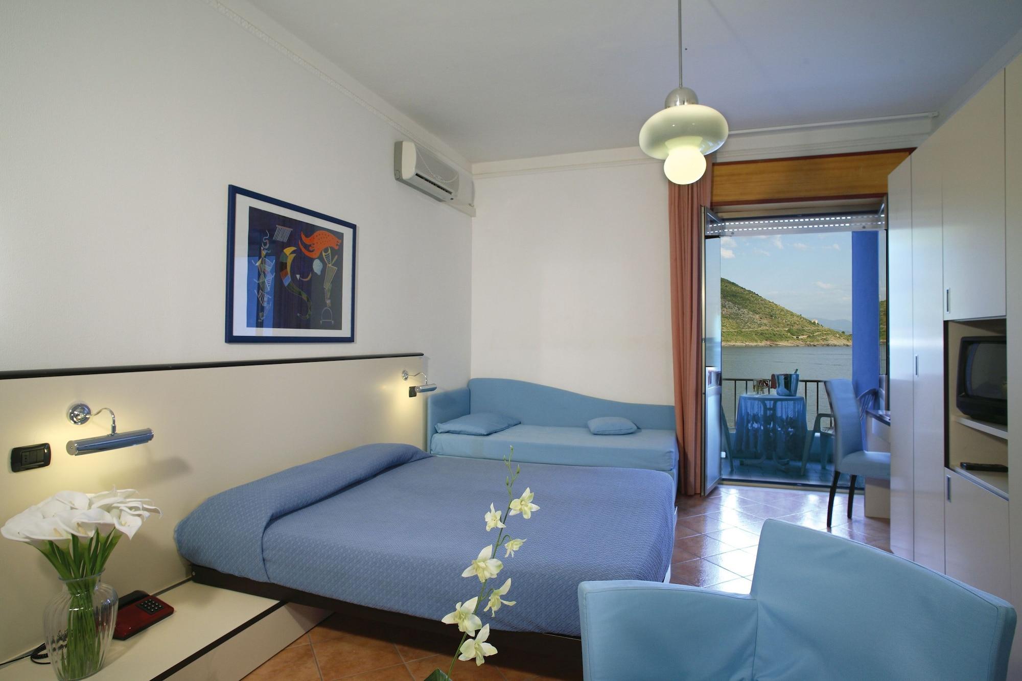 Hotel Mediterraneo Сапри Экстерьер фото
