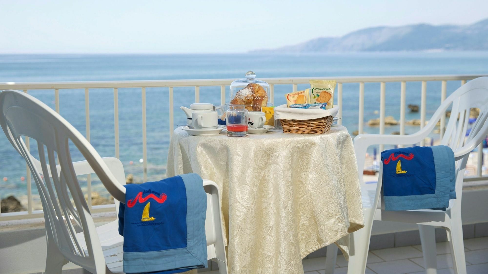 Hotel Mediterraneo Сапри Экстерьер фото